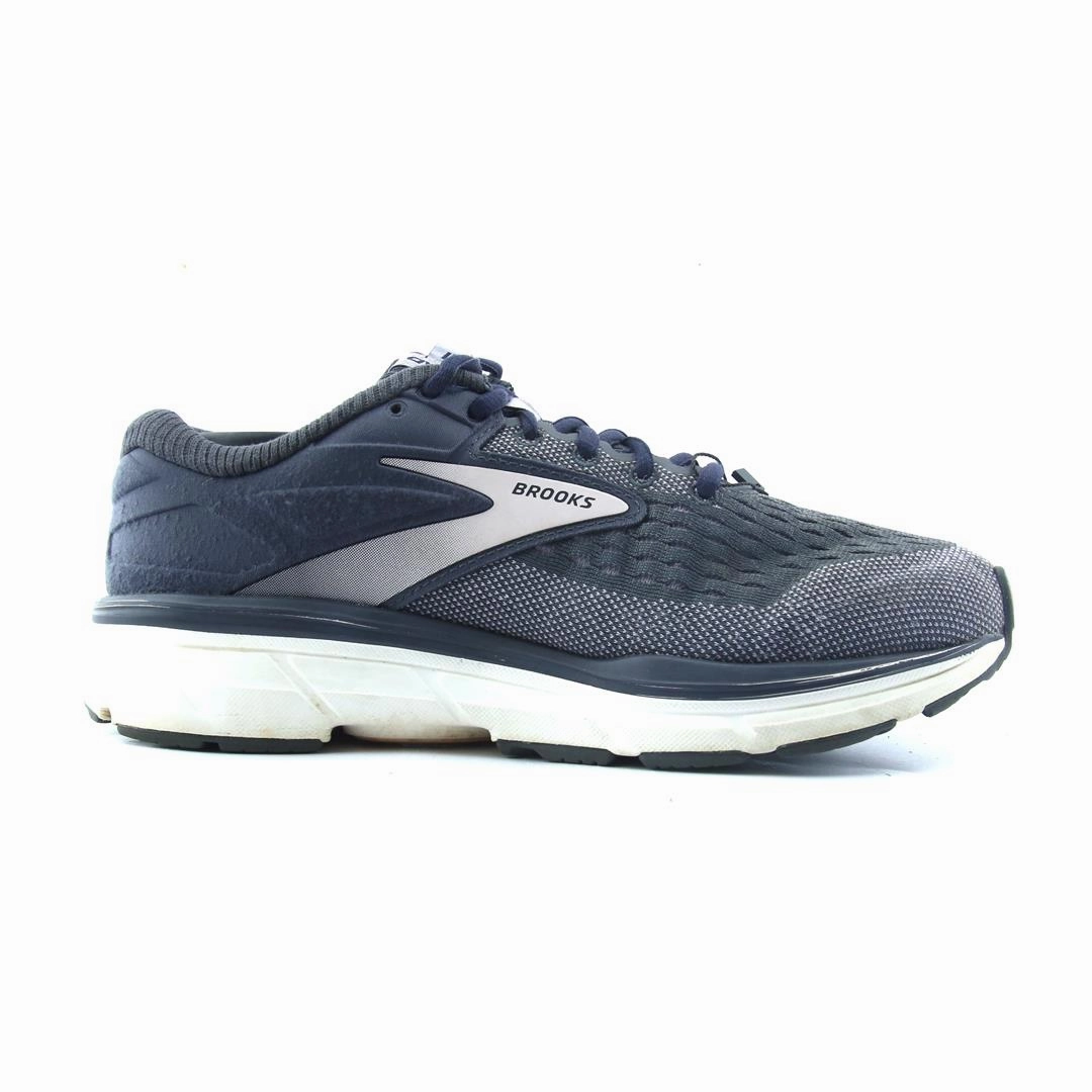 BROOKS DYAD 11 athletic Brooks shoe snapshots