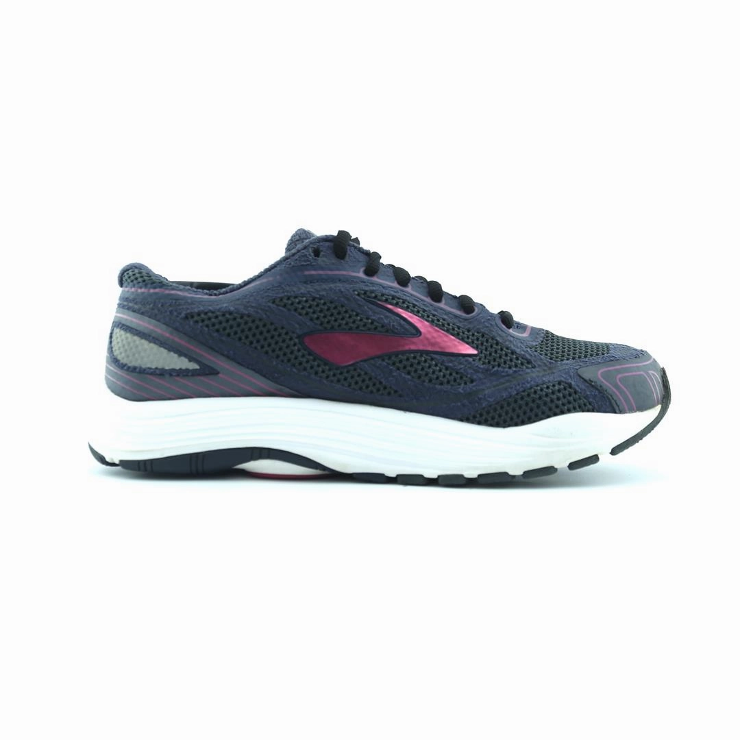 BROOKS DYAD 9 Brooks trainer design images