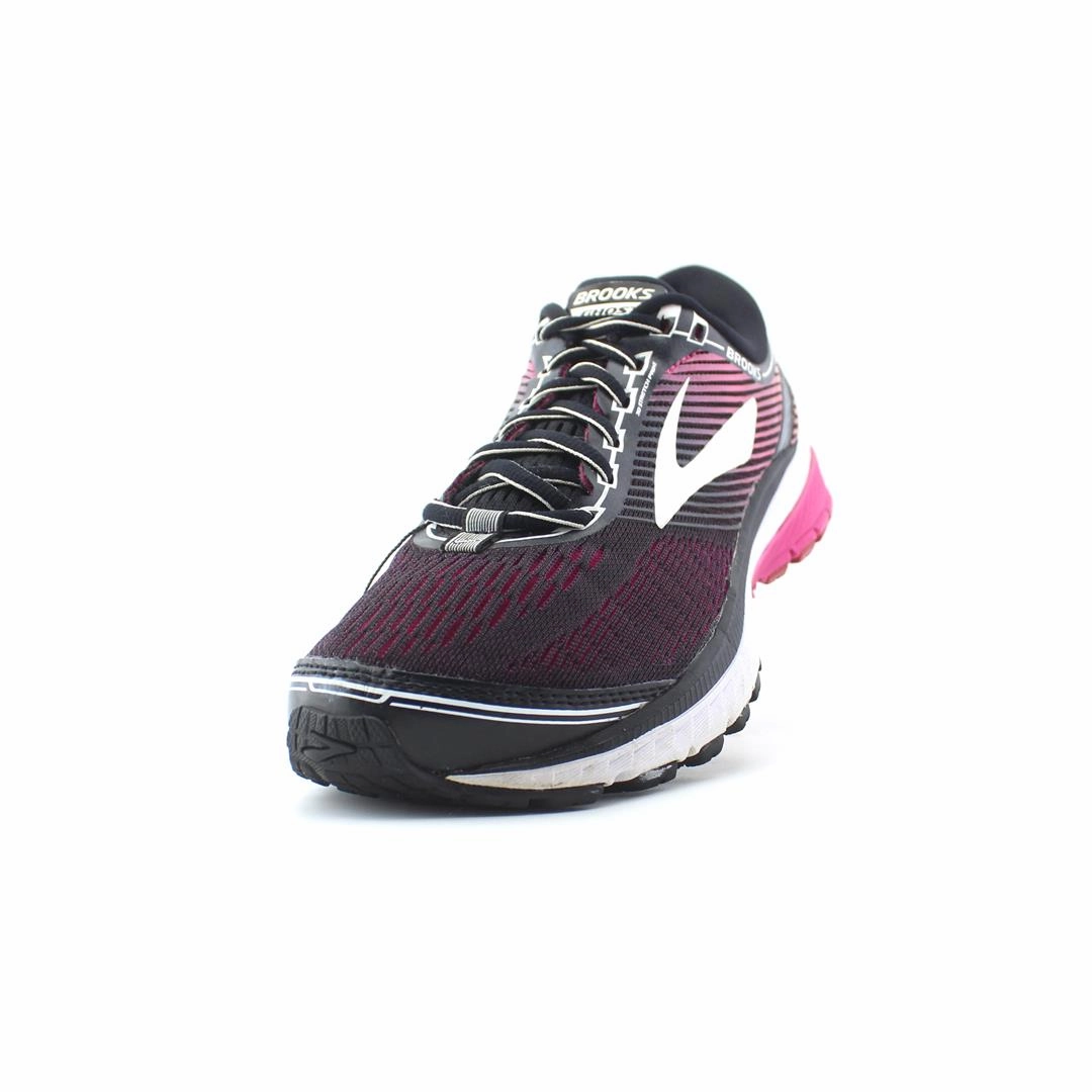 BROOKS GHOST 10 Brooks running footwear shots