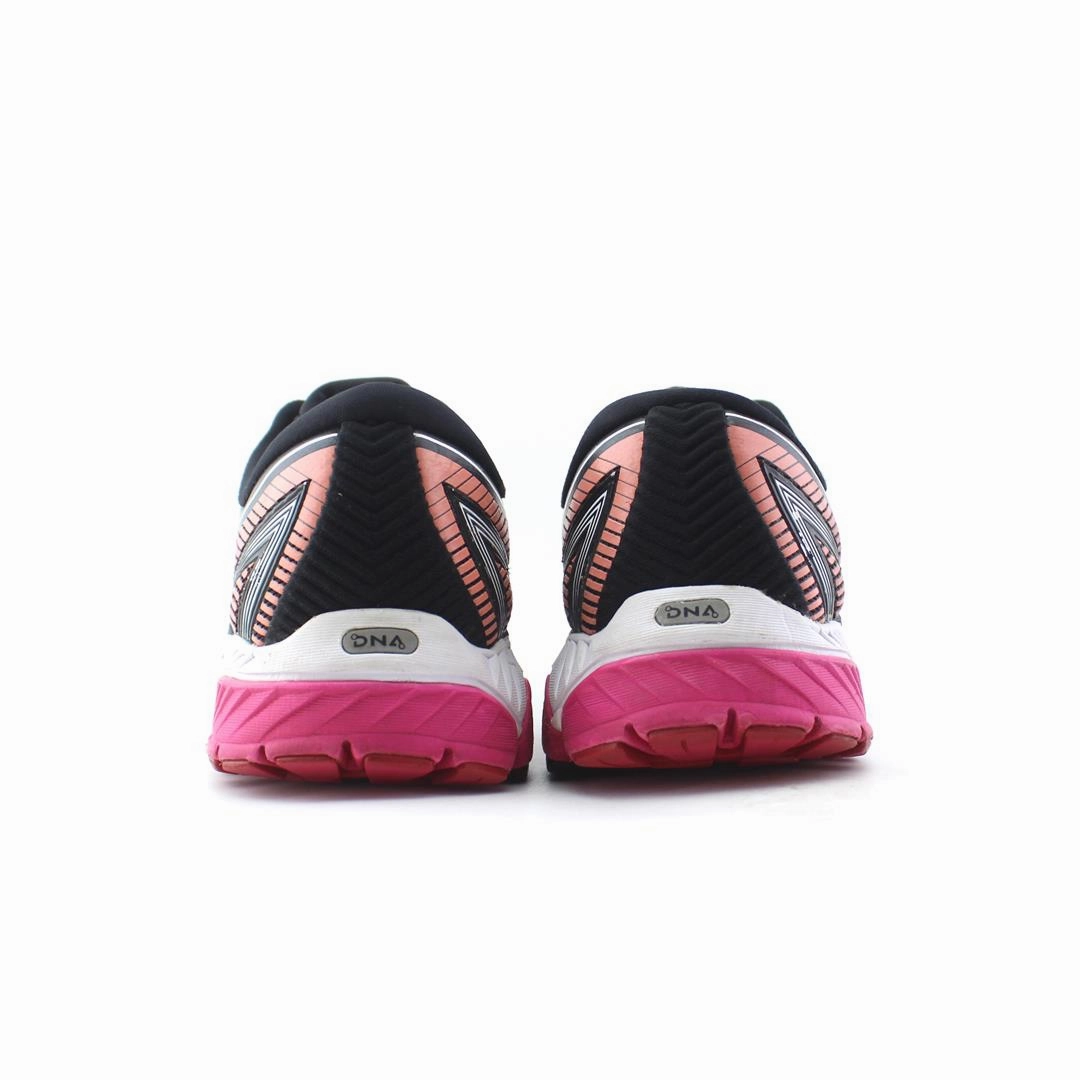 BROOKS GHOST 10 Brooks running footwear shots