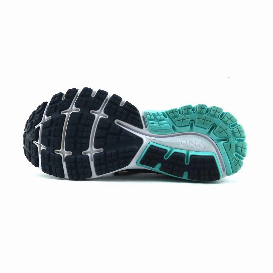 BROOKS GHOST 10 performance running shoe visuals