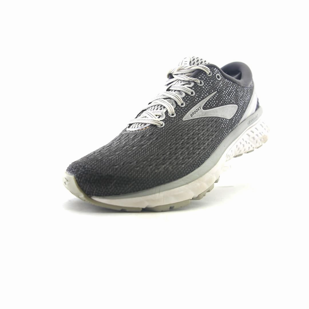 BROOKS GHOST 11 Brooks running footwear shots