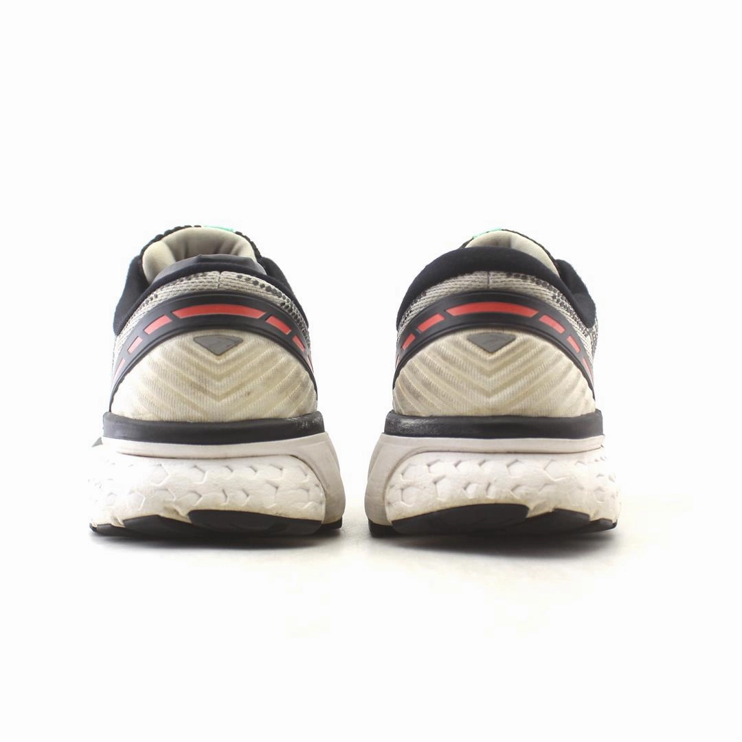 BROOKS GHOST 11 Brooks running footwear shots