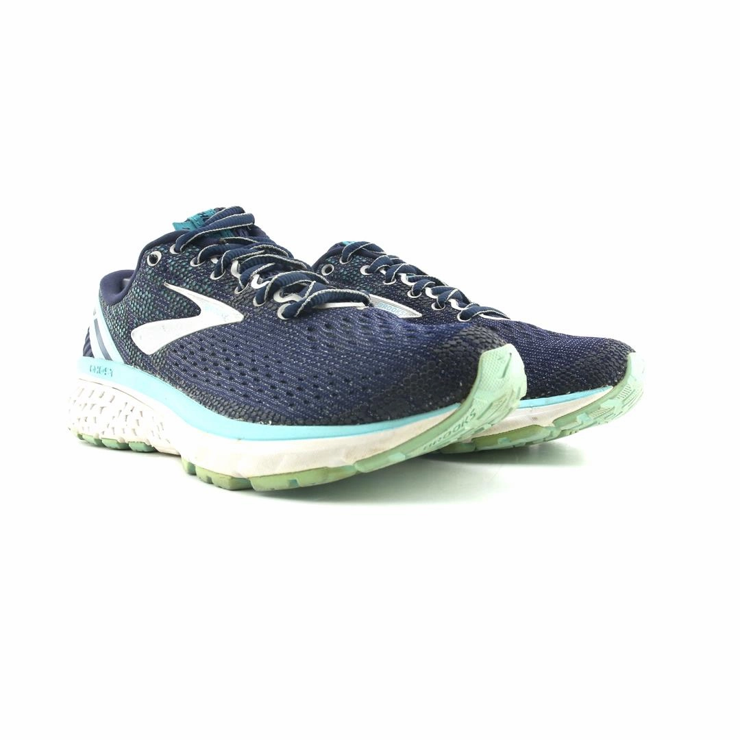 BROOKS GHOST 11 Brooks running shoe close-ups