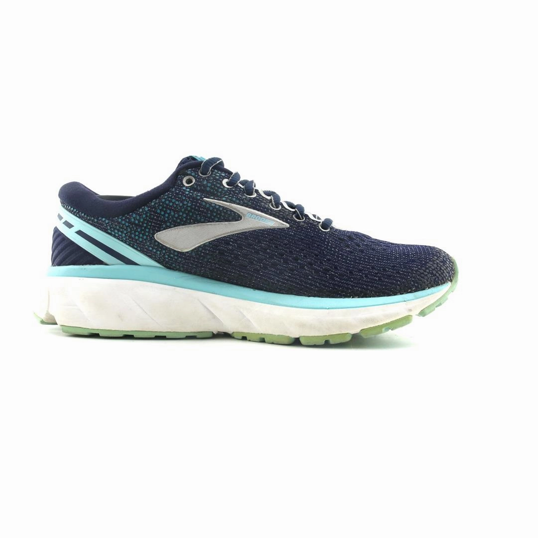 BROOKS GHOST 11 Brooks running shoe close-ups