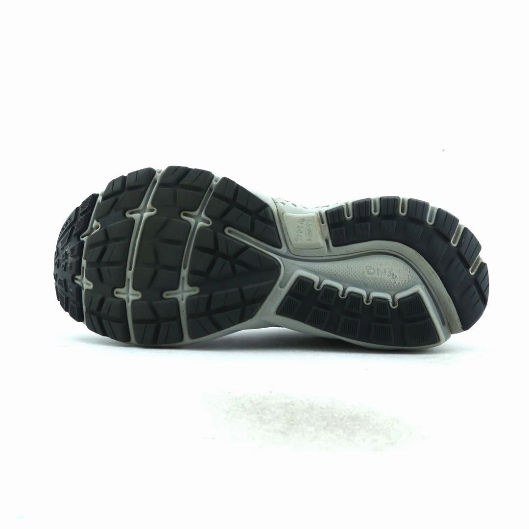BROOKS GHOST 11 performance running shoe visuals