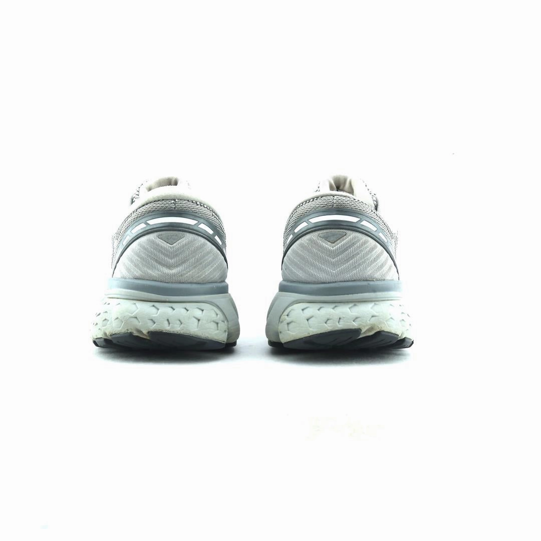 BROOKS GHOST 11 performance running shoe visuals