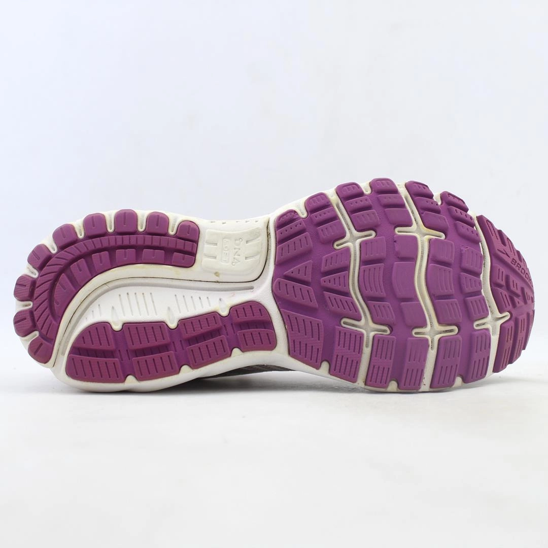 BROOKS GHOST 12 Brooks running footwear shots