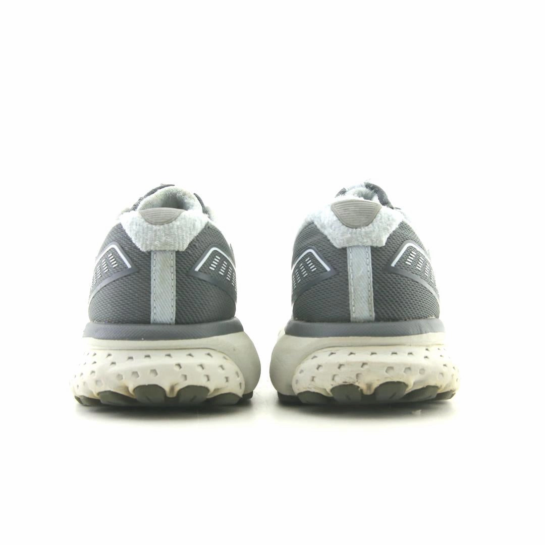 BROOKS GHOST 12 Brooks running shoe close-ups