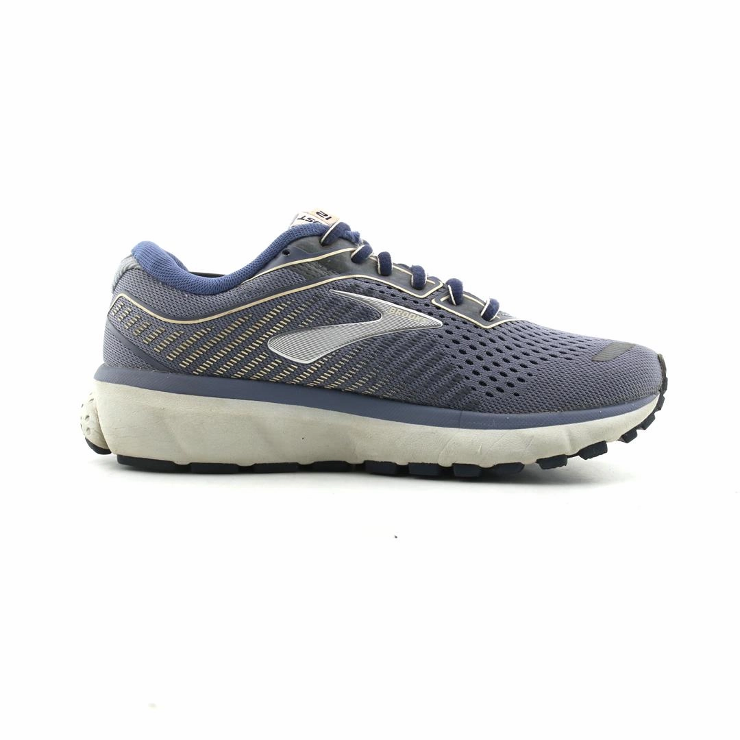 BROOKS GHOST 12 Brooks running shoe close-ups