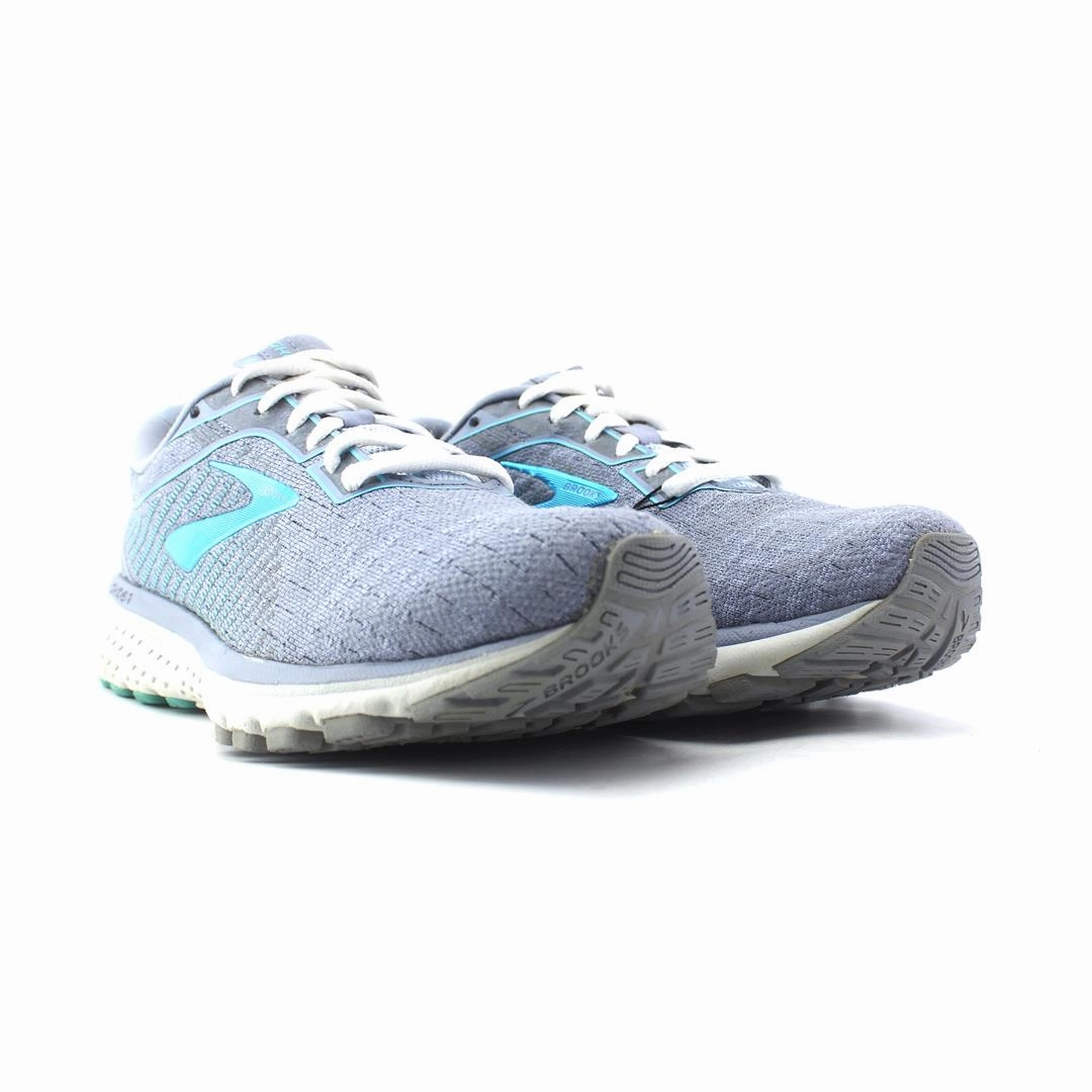 BROOKS GHOST 12 Brooks running shoe close-ups
