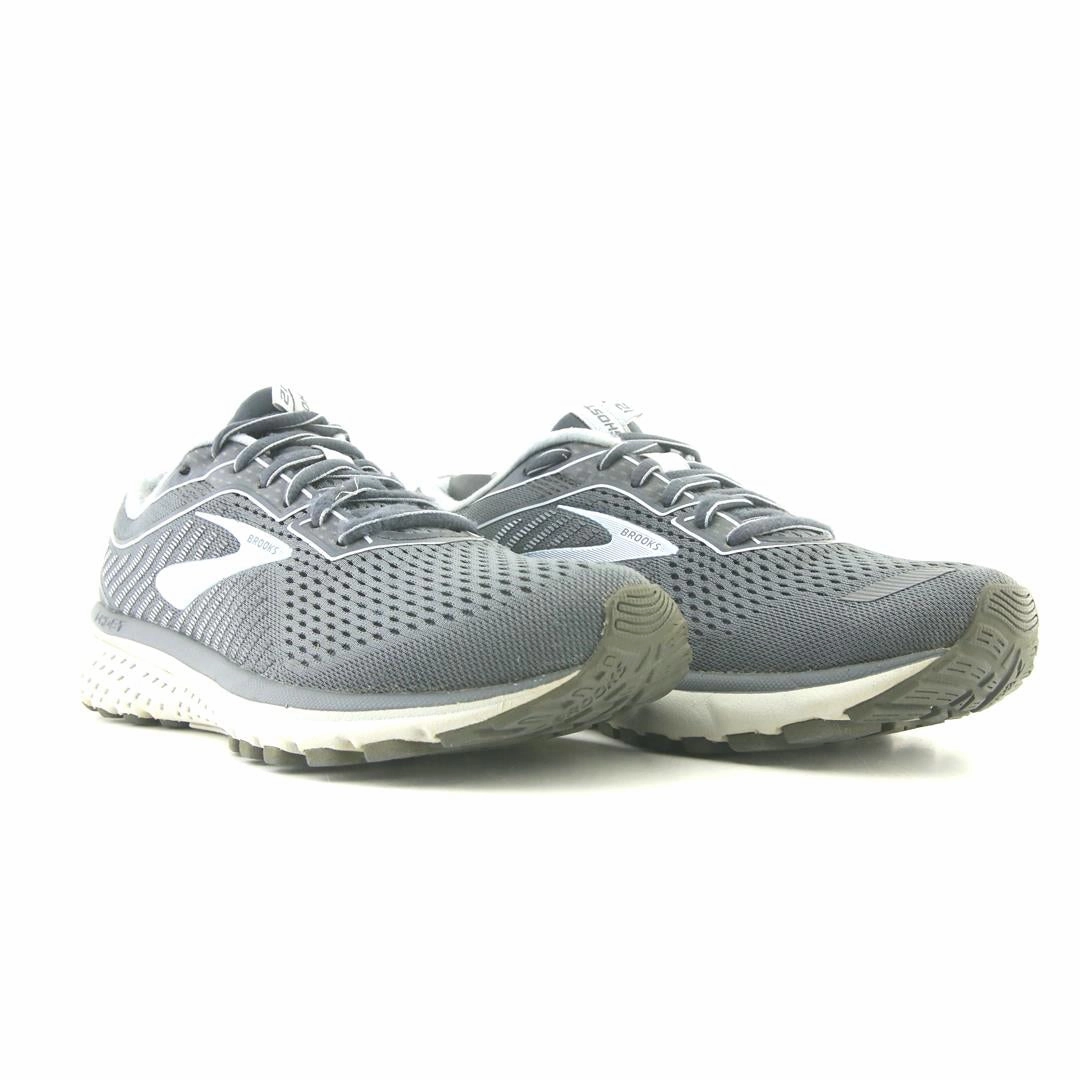 BROOKS GHOST 12 Brooks running shoe close-ups