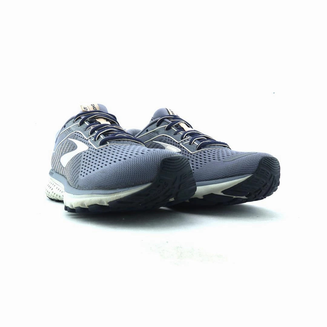 BROOKS GHOST 12 Brooks trainer design images