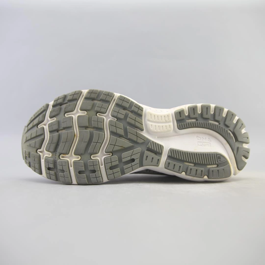 BROOKS GHOST 13 Brooks running footwear shots