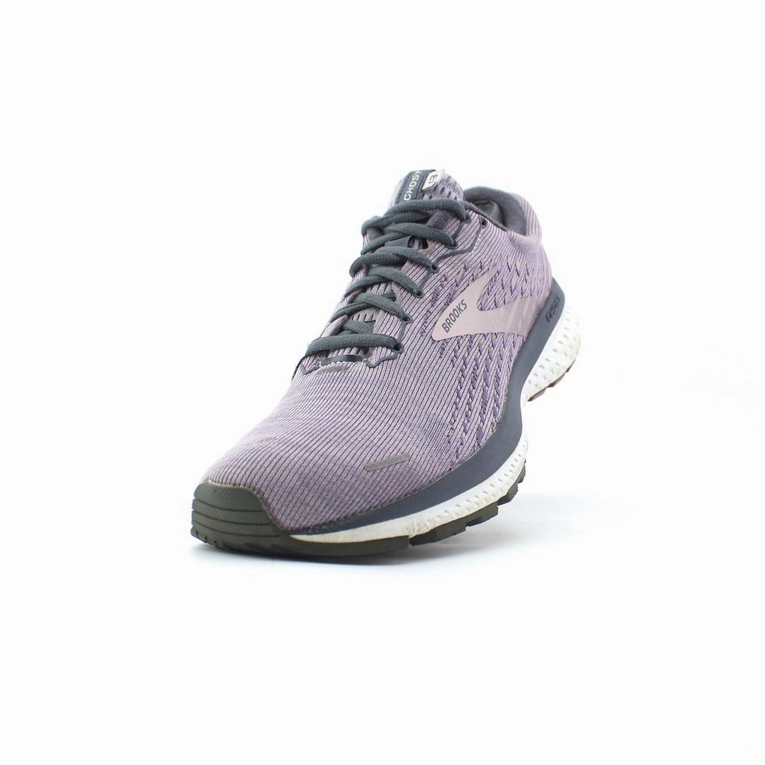 BROOKS GHOST 13 Brooks running footwear shots