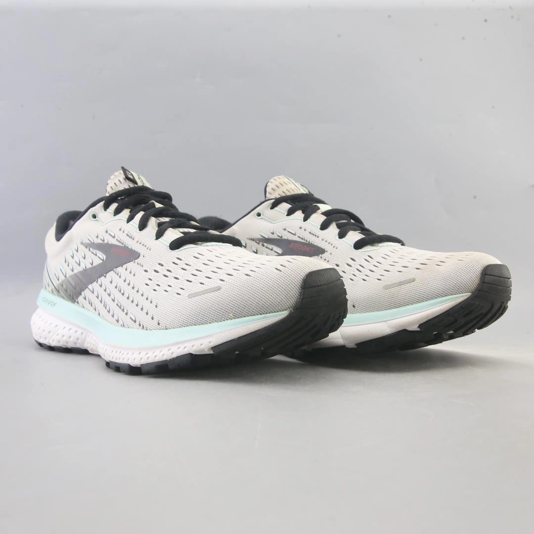 BROOKS GHOST 13 Brooks running footwear shots