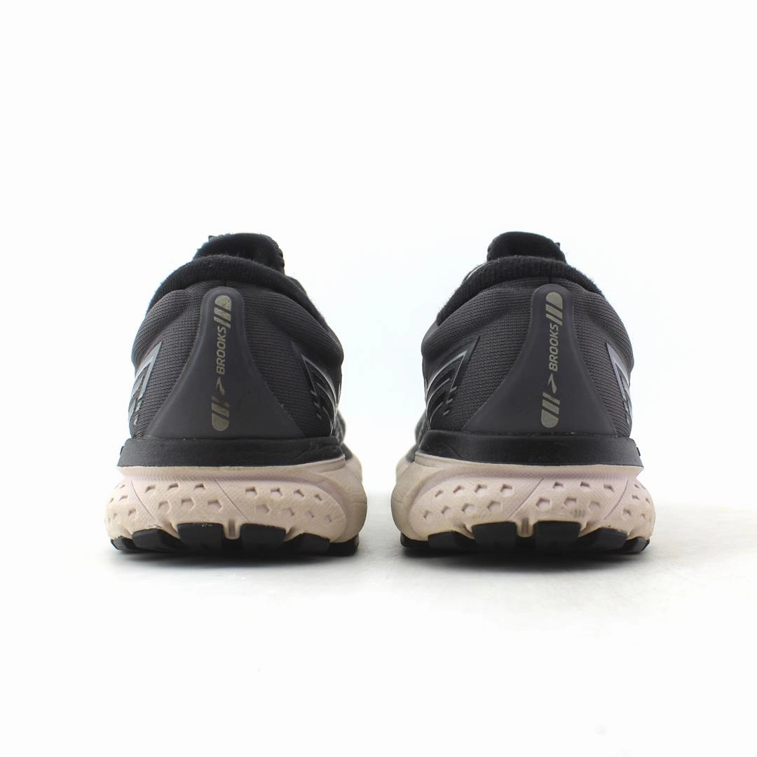 BROOKS GHOST 13 Brooks running footwear shots