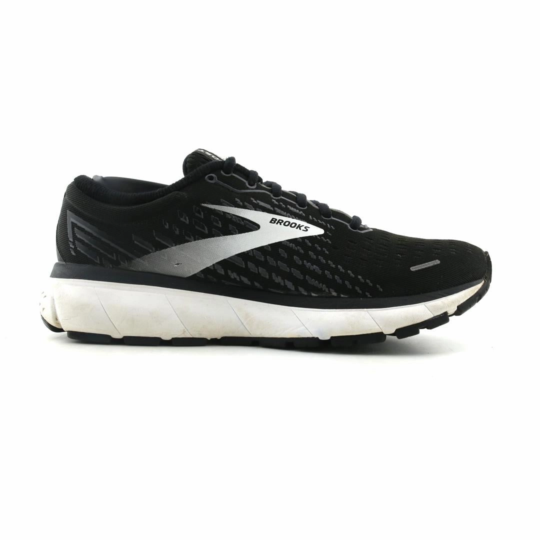 BROOKS GHOST 13 Brooks running shoe close-ups