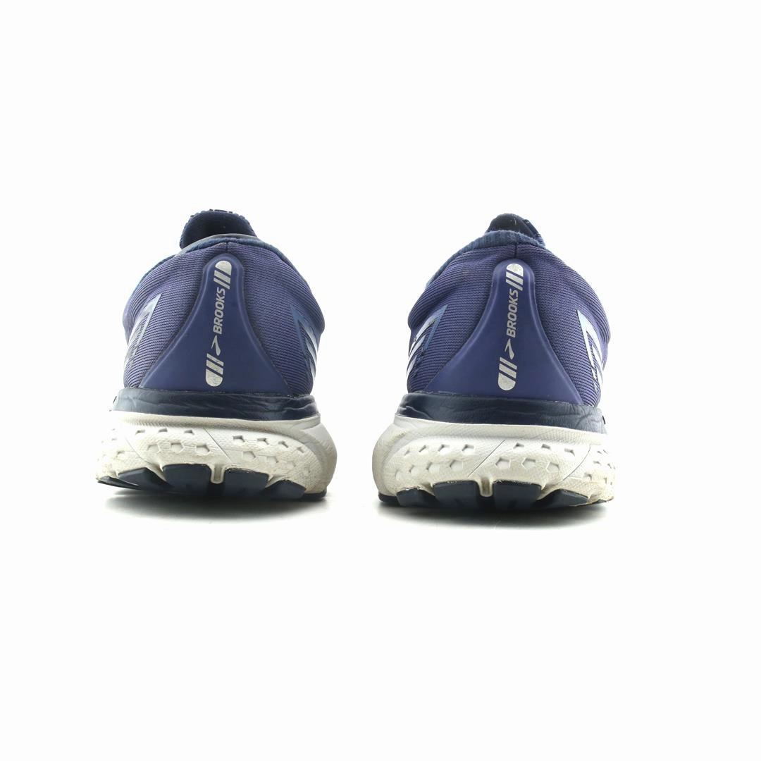 BROOKS GHOST 13 Brooks running shoe close-ups