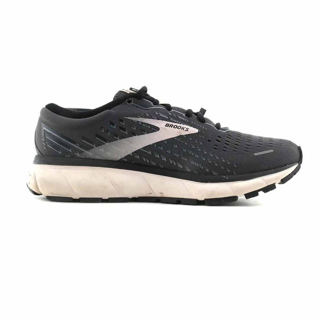 BROOKS GHOST 13 Brooks running shoe close-ups