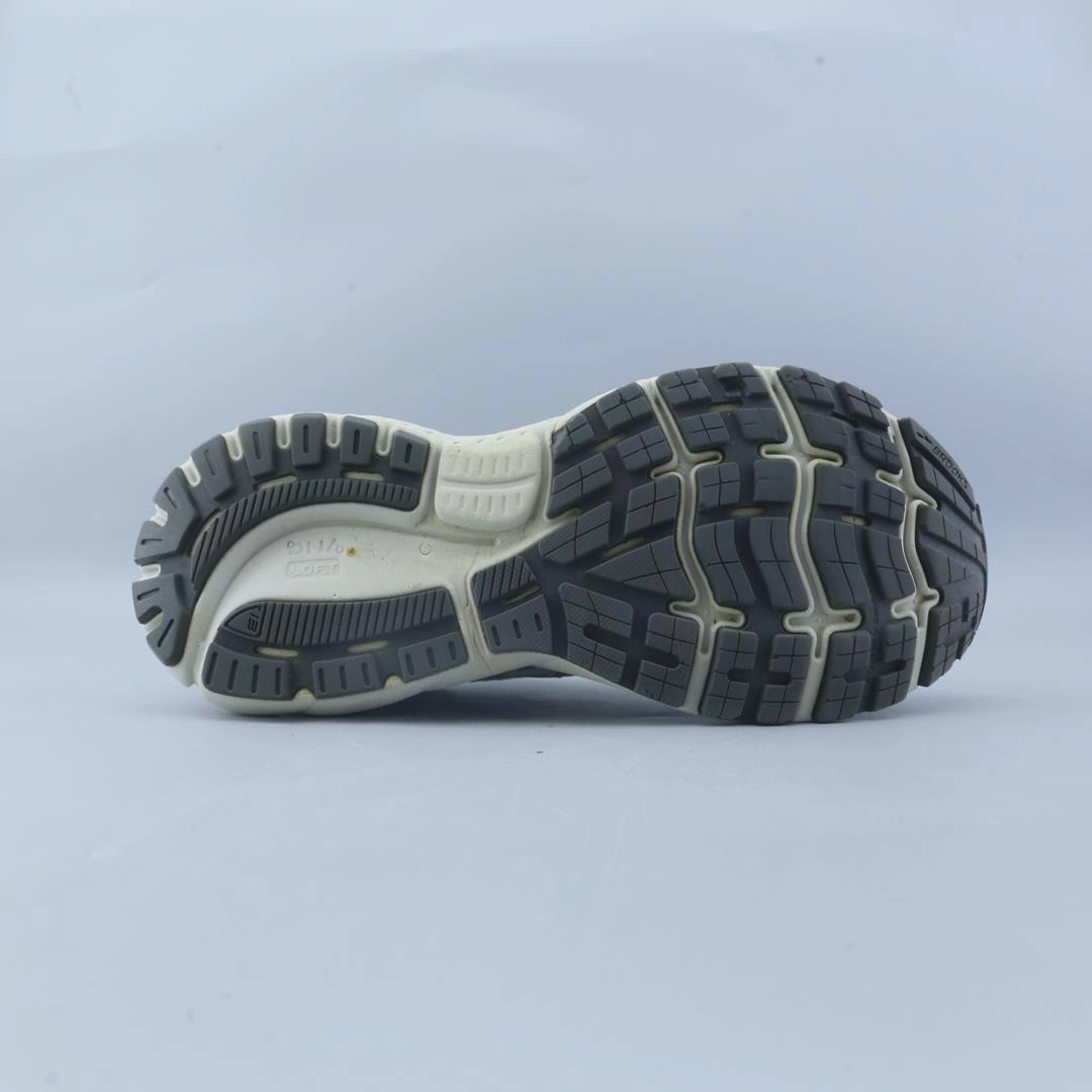 BROOKS GHOST 13 Brooks trainer design images