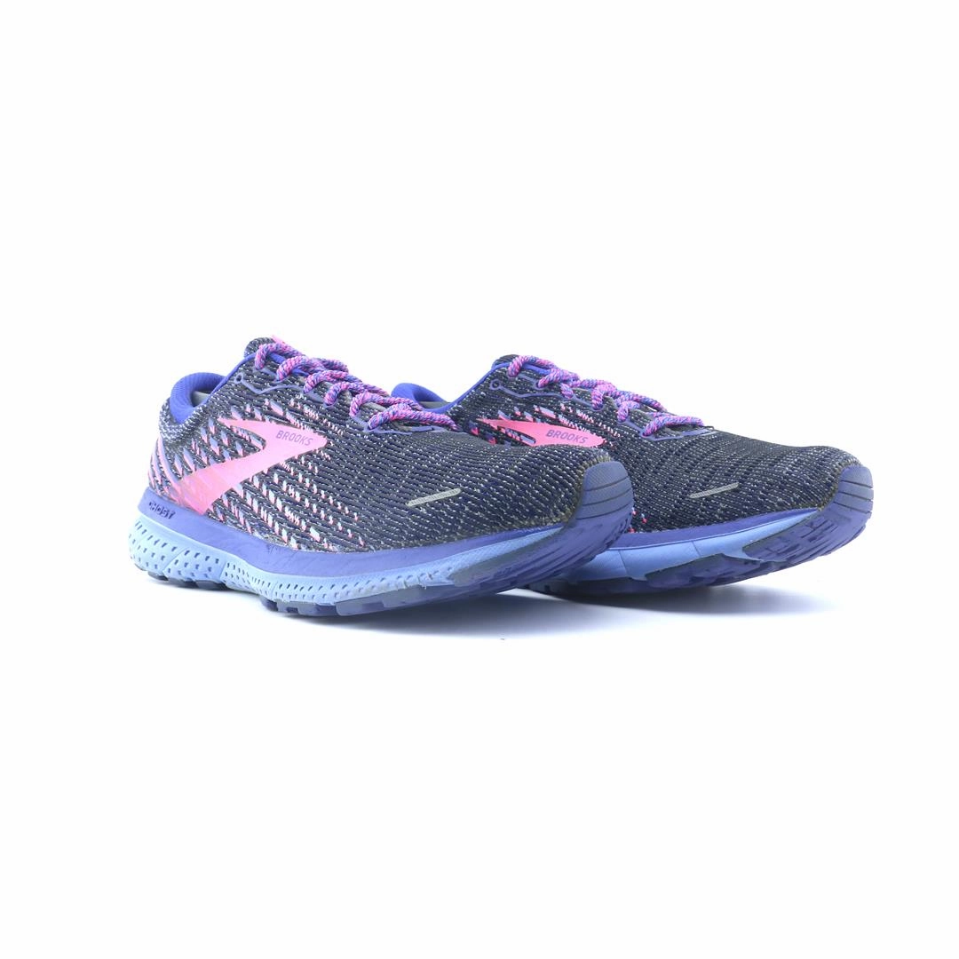 BROOKS GHOST 13 lightweight running shoe photos