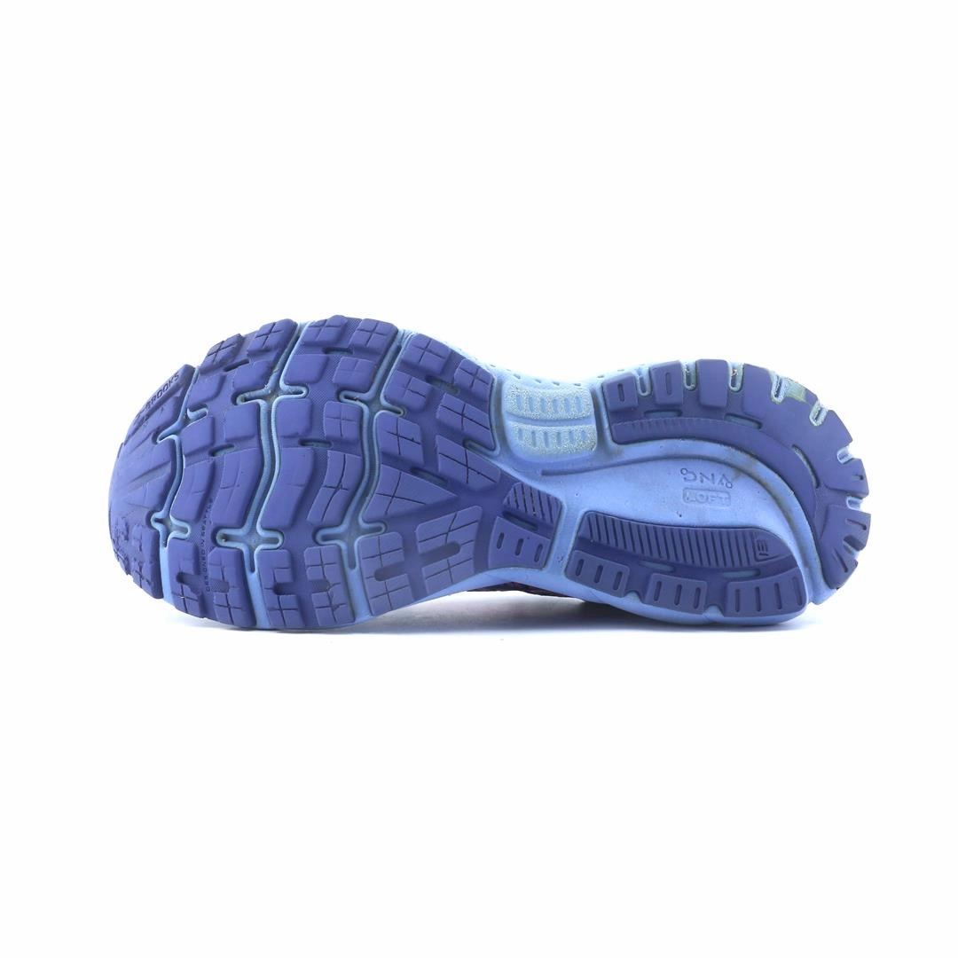BROOKS GHOST 13 lightweight running shoe photos