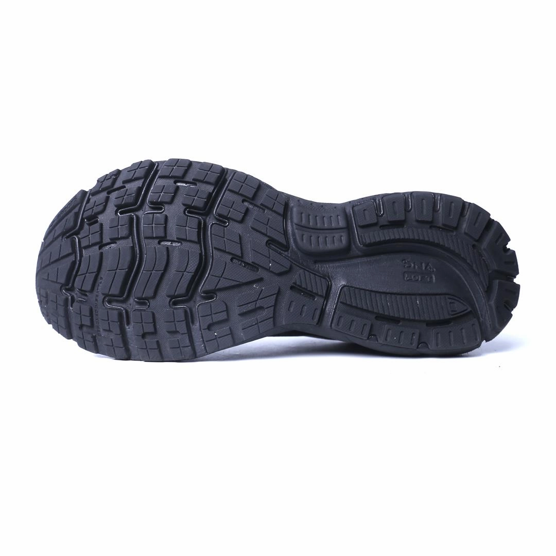 BROOKS GHOST 13 lightweight running shoe photos
