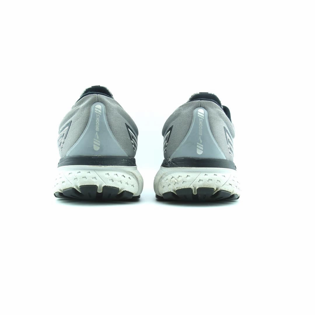 BROOKS GHOST 13 lightweight running shoe photos