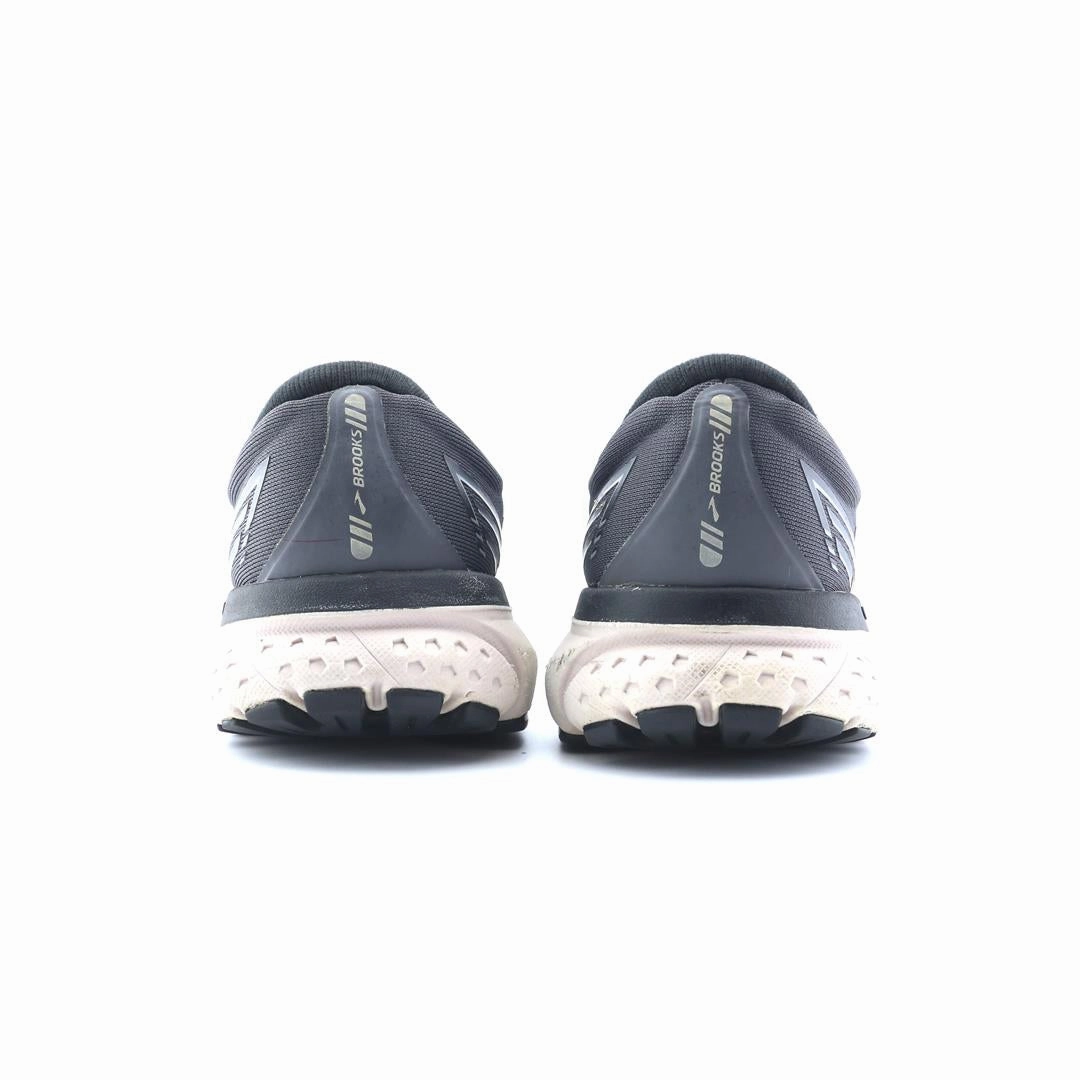 BROOKS GHOST 13 performance running shoe visuals