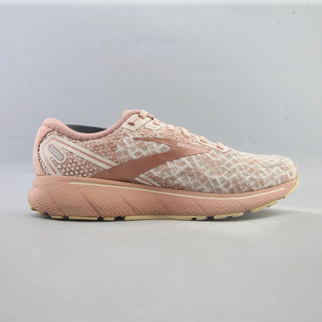 BROOKS GHOST 14 Brooks running footwear shots