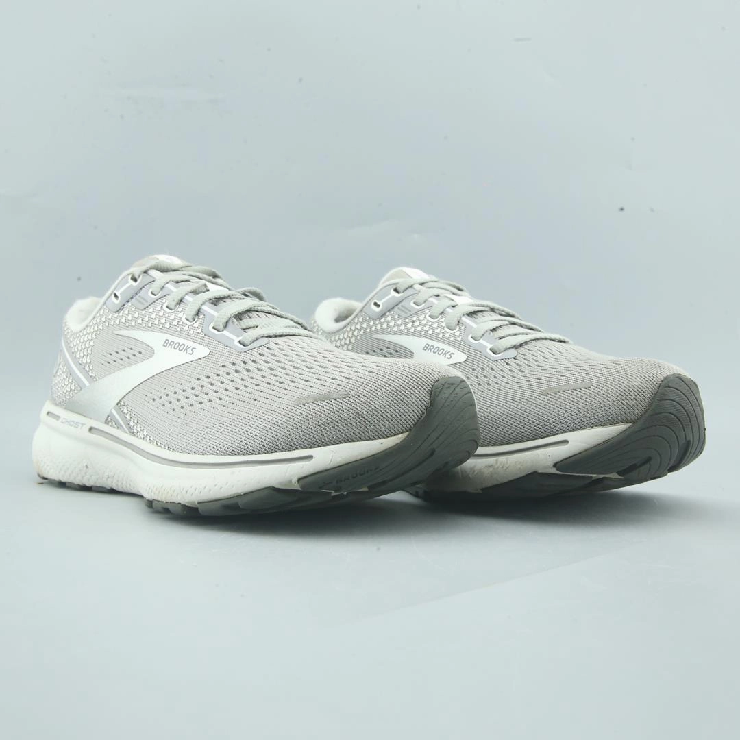 BROOKS GHOST 14 lightweight running shoe photos