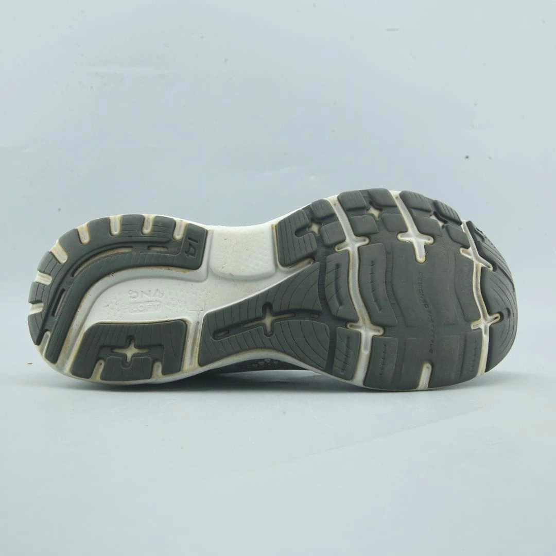 BROOKS GHOST 14 lightweight running shoe photos