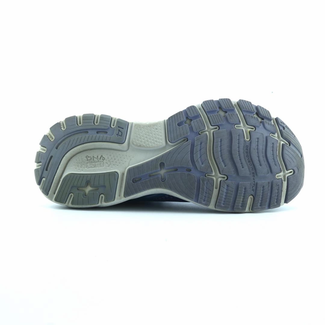 BROOKS GHOST 14 performance running shoe visuals