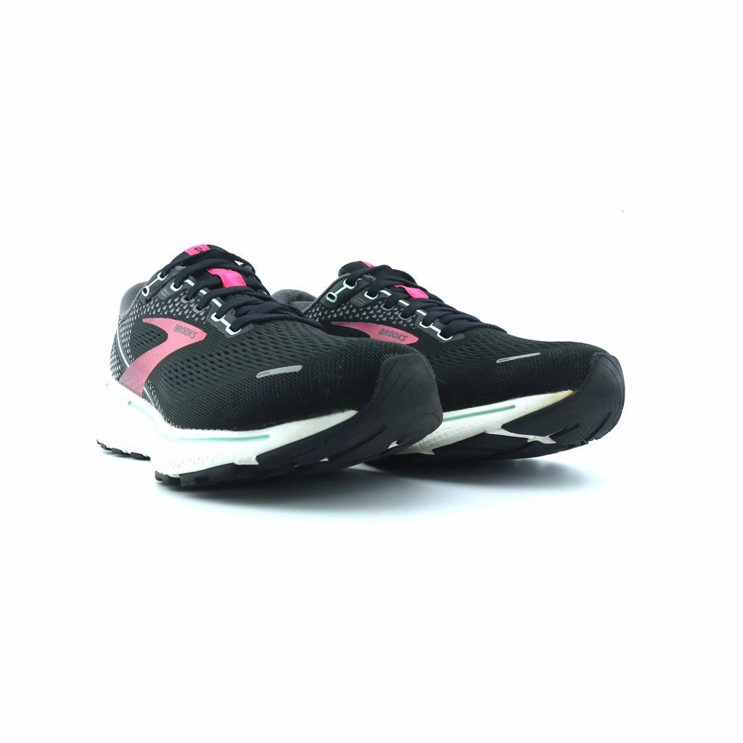 BROOKS GHOST 14 performance running shoe visuals