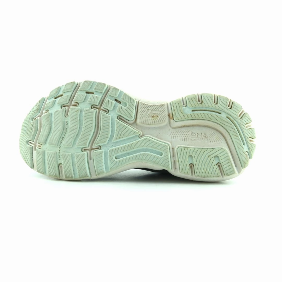 BROOKS GHOST 15 athletic Brooks shoe snapshots