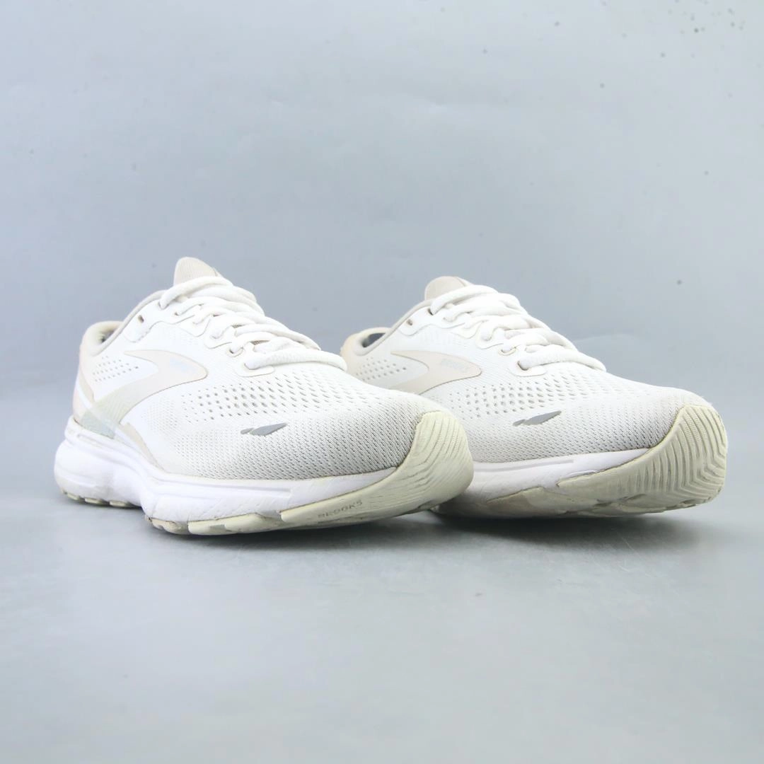 BROOKS GHOST 15 athletic Brooks shoe snapshots