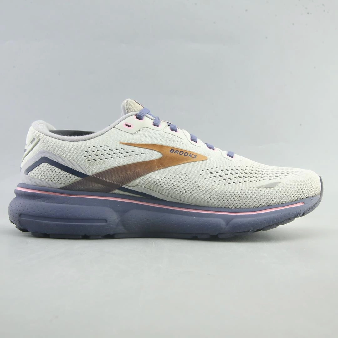 BROOKS GHOST 15 athletic Brooks shoe snapshots