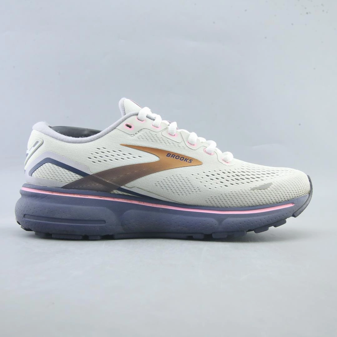 BROOKS GHOST 15 athletic Brooks shoe snapshots