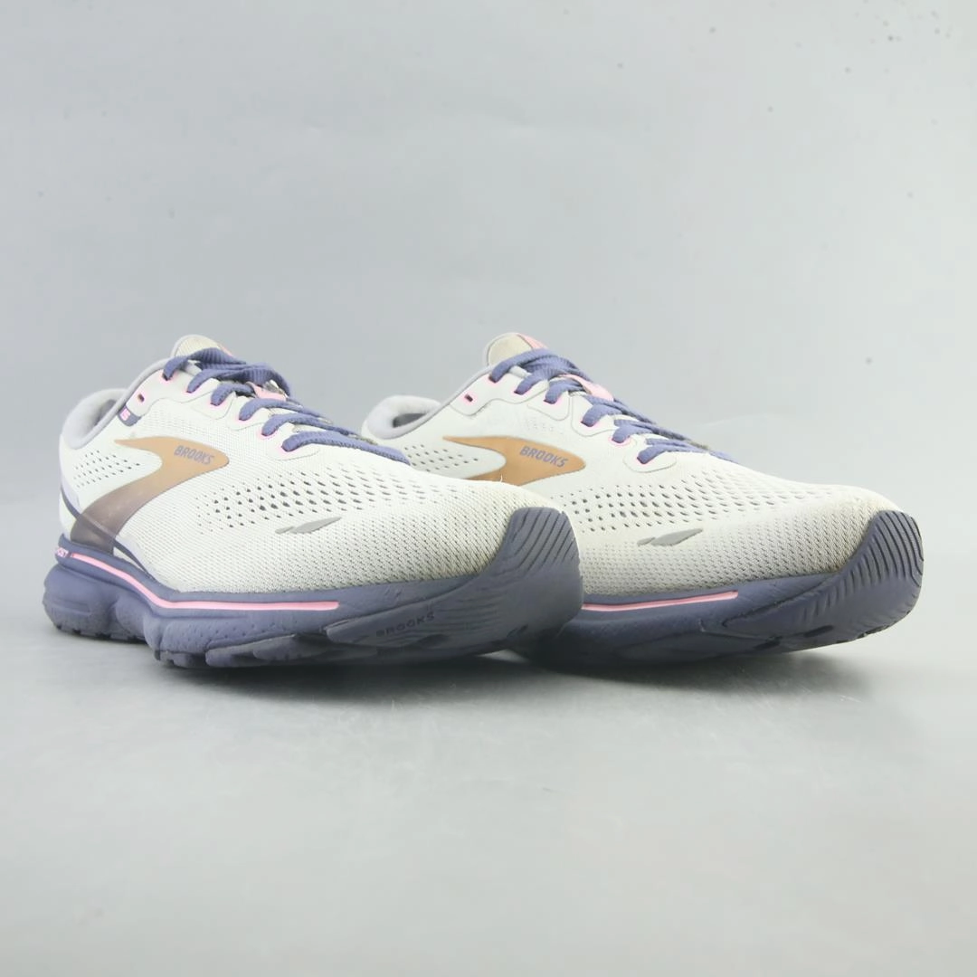 BROOKS GHOST 15 athletic Brooks shoe snapshots
