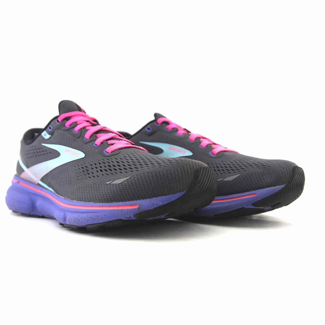BROOKS GHOST 15 Brooks running footwear shots