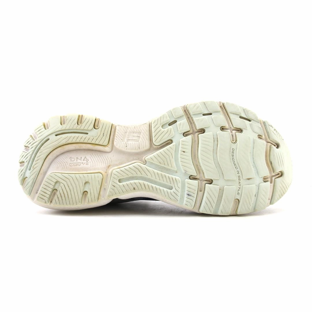 BROOKS GHOST 15 Brooks running footwear shots