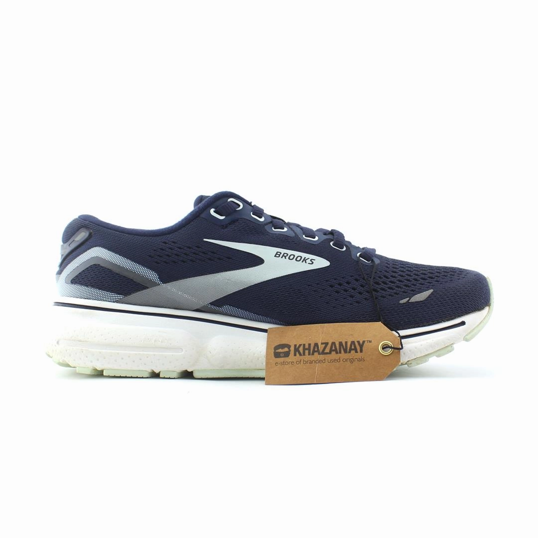 BROOKS GHOST 15 Brooks running footwear shots