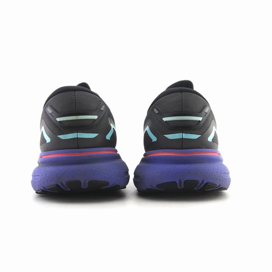 BROOKS GHOST 15 Brooks running footwear shots