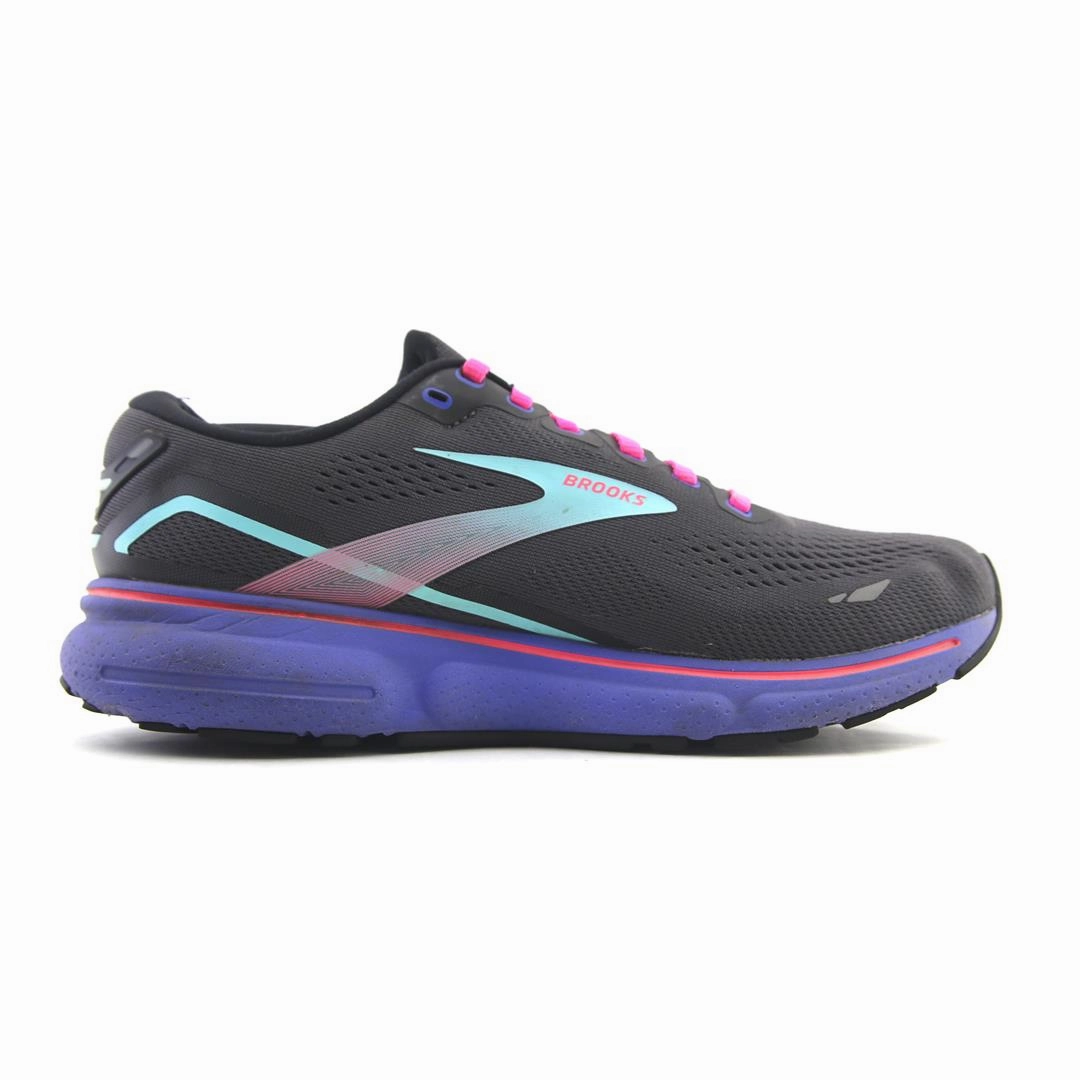 BROOKS GHOST 15 Brooks running footwear shots