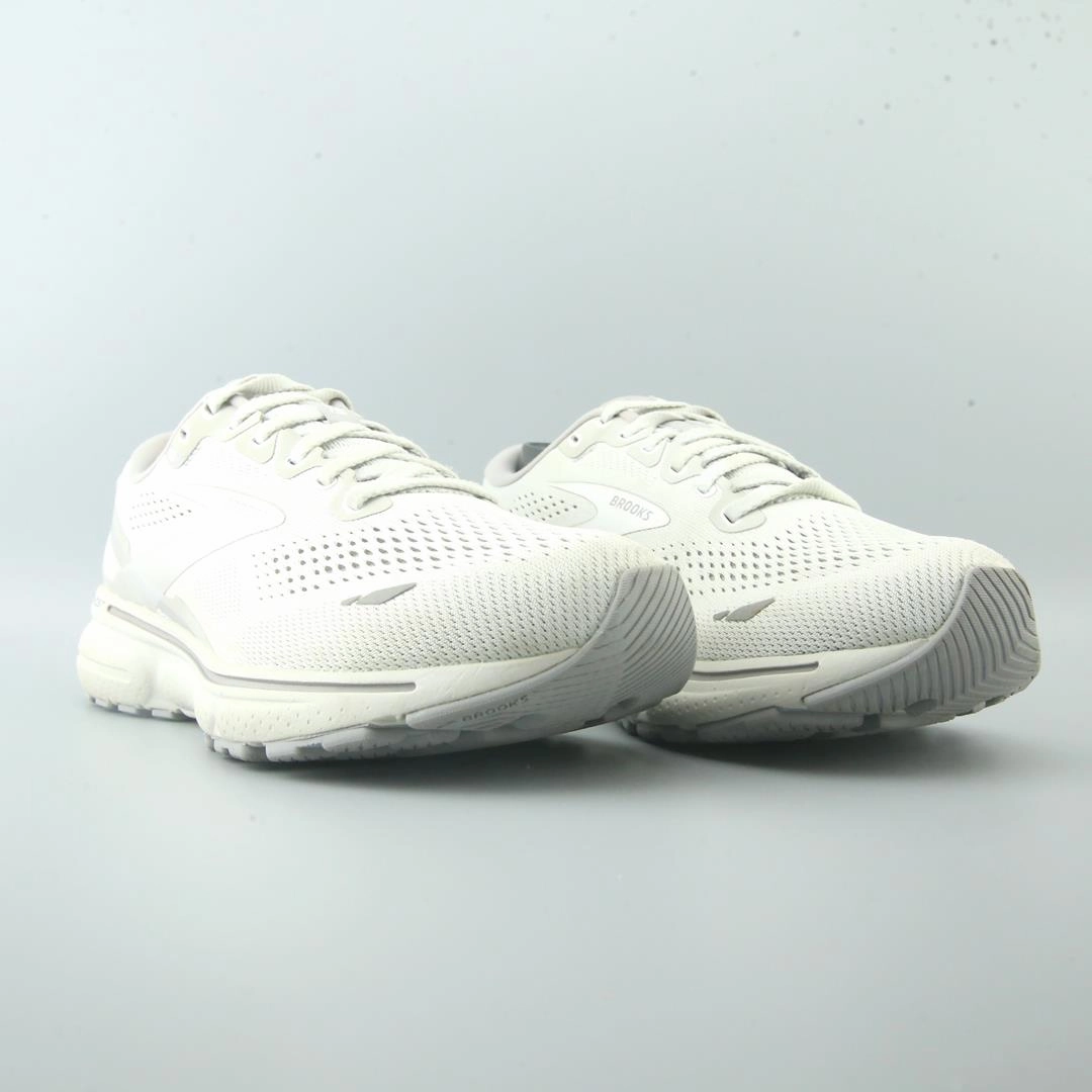 BROOKS GHOST 15 Brooks trainer design images