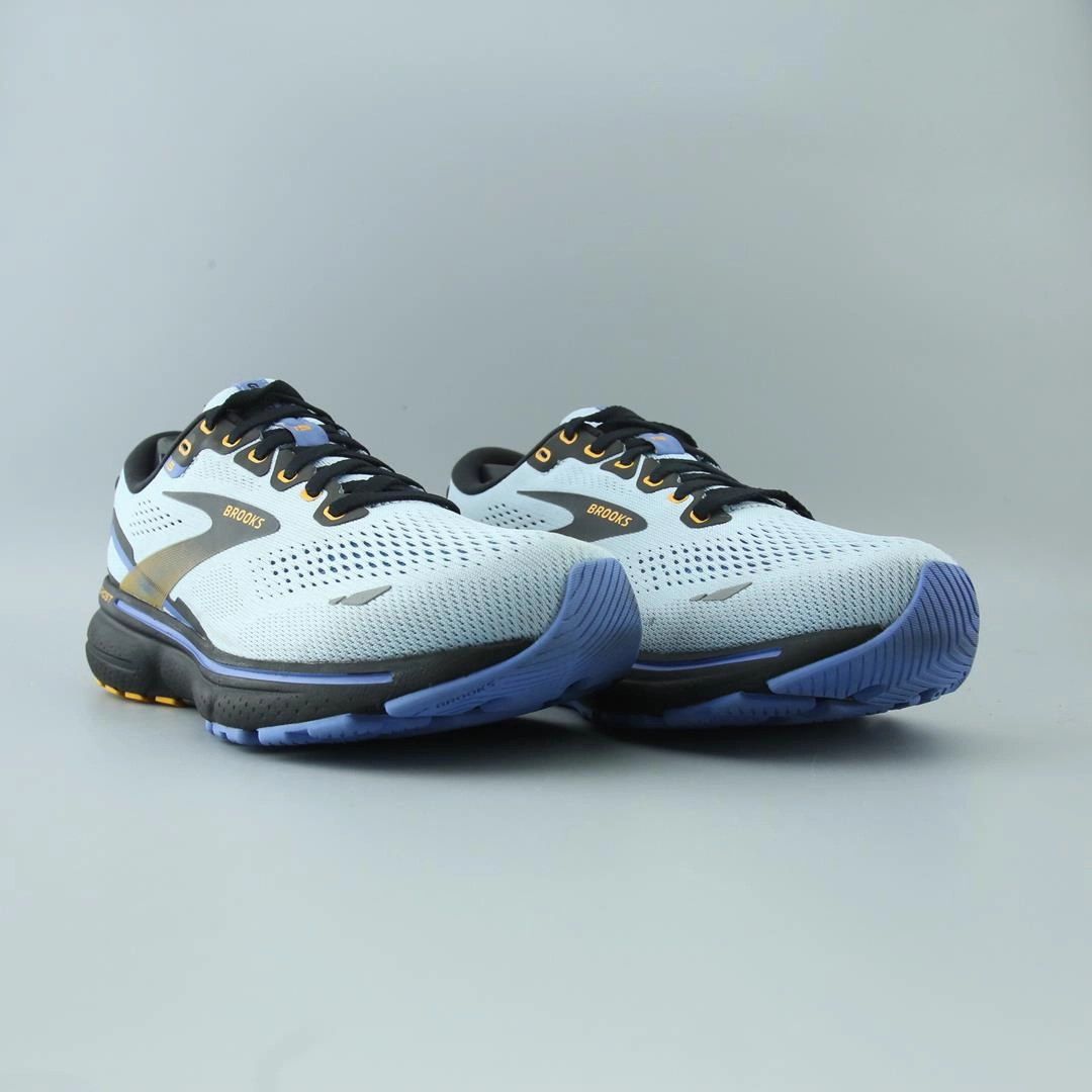 BROOKS GHOST 15 Brooks trainer design images