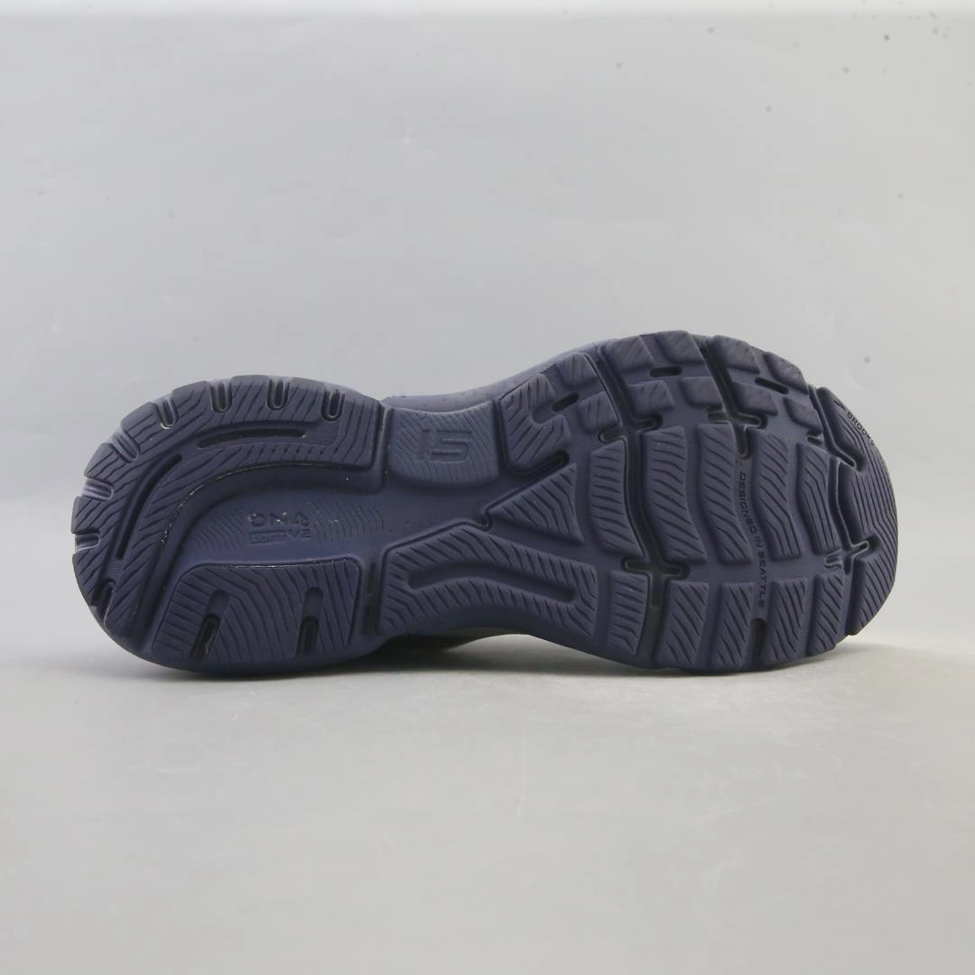 BROOKS GHOST 15 lightweight running shoe photos
