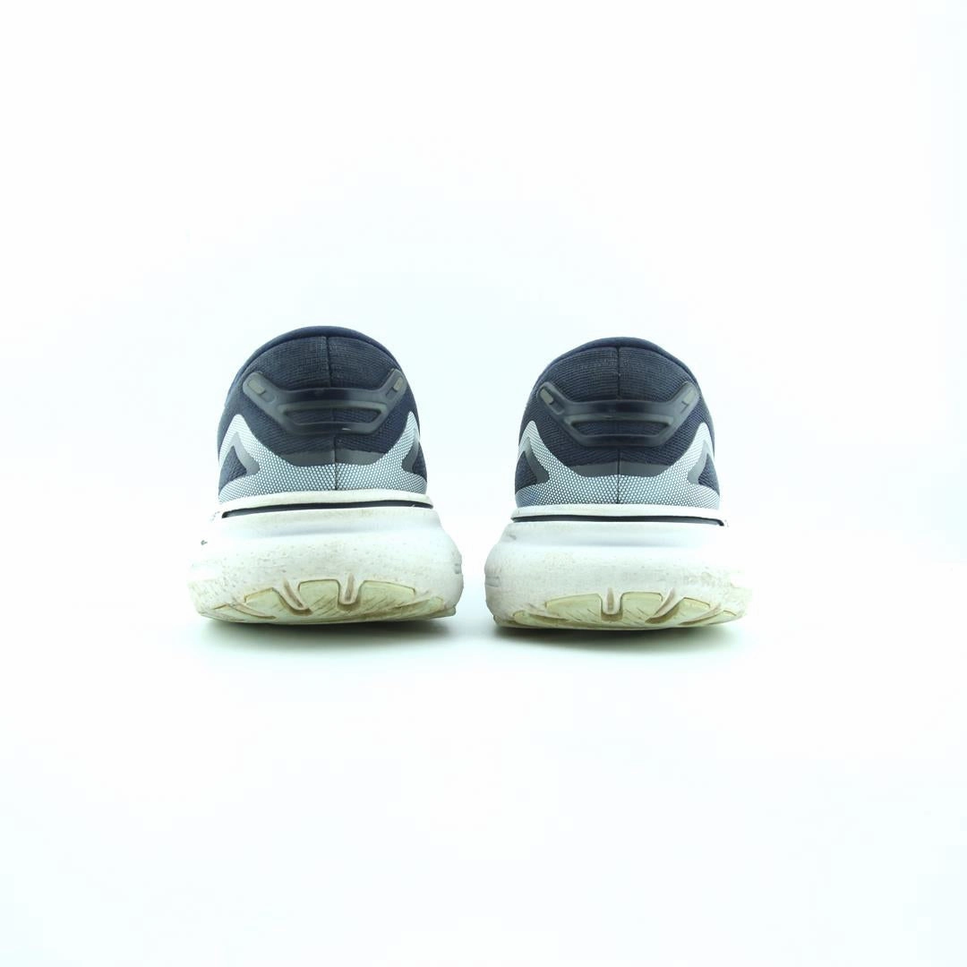 BROOKS GHOST 15 lightweight running shoe photos