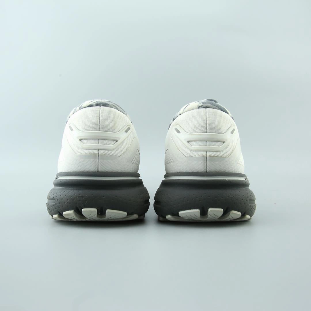 BROOKS GHOST 15 performance running shoe visuals